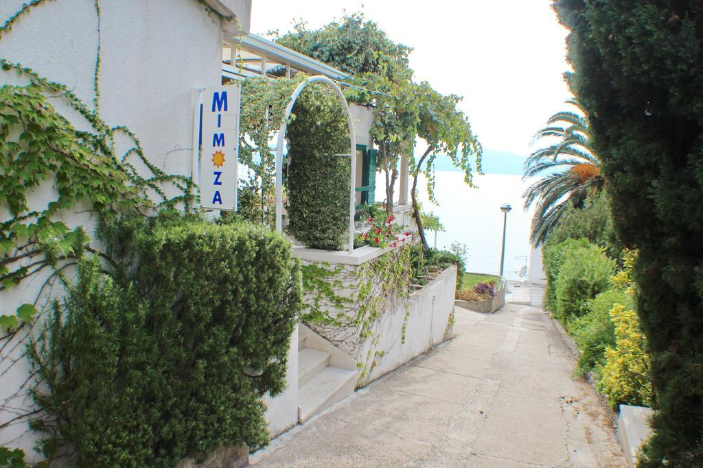 Apartments Mimoza Brist Luaran gambar